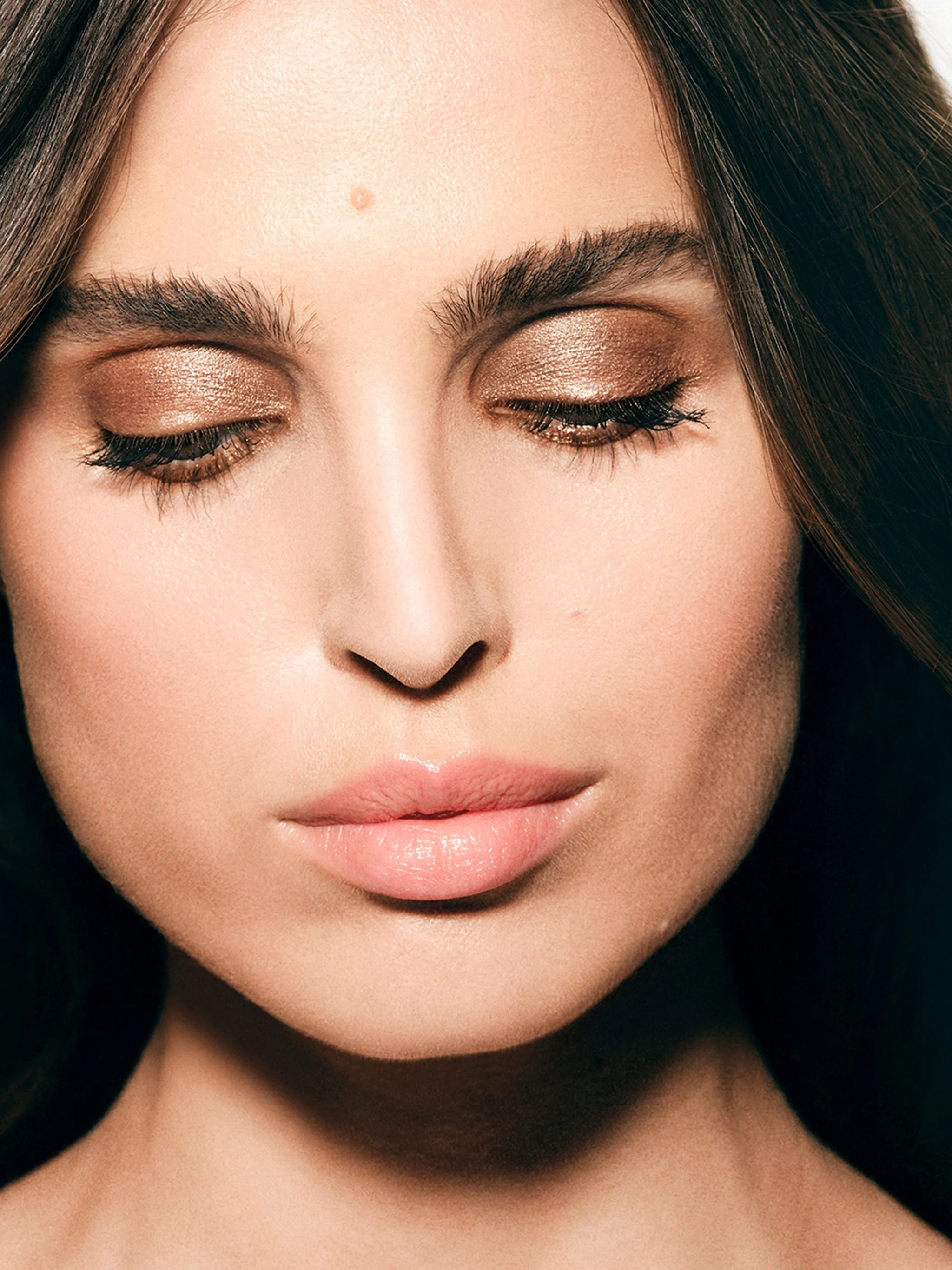 Multi-Chromatic Metal-Reflecting Eyeshadow - Image 16